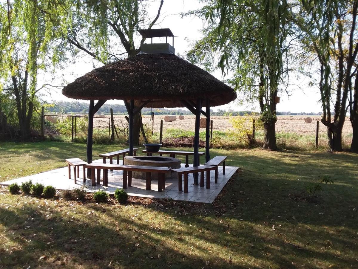 Bed and Breakfast Herberg Tisza Tiszababolna Екстер'єр фото